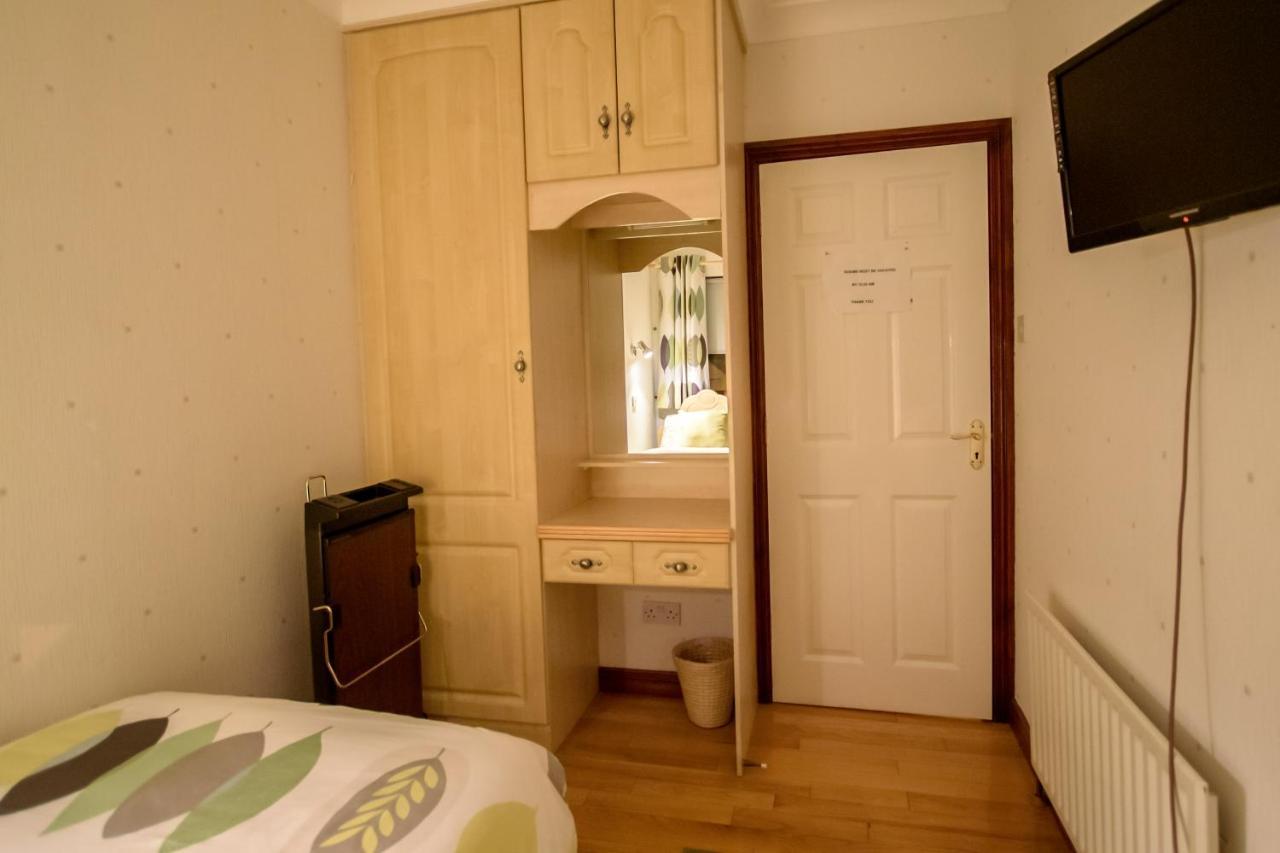 Rossgier Inn Lifford Экстерьер фото